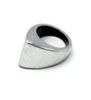 Horn Lacquer Ring 7043