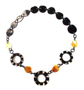Handmade Cow Horn Necklace Fashion Gift